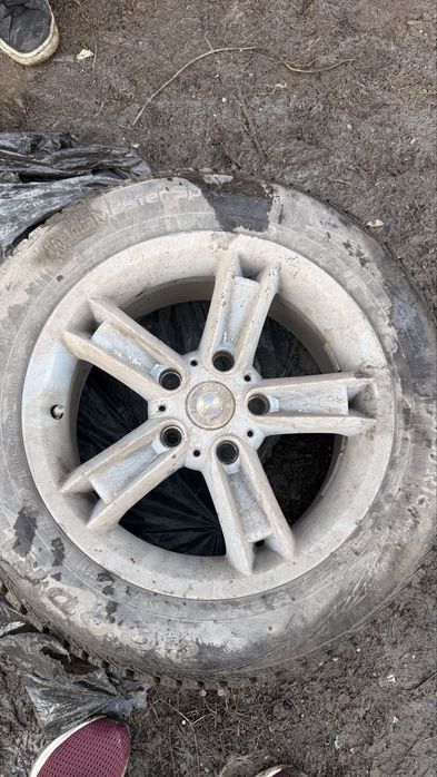Продам диски м резиной R16