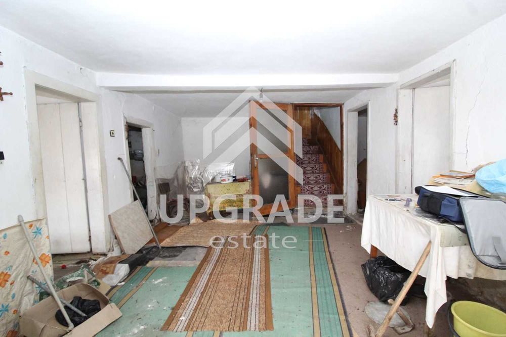 Къща в с.Средногорци