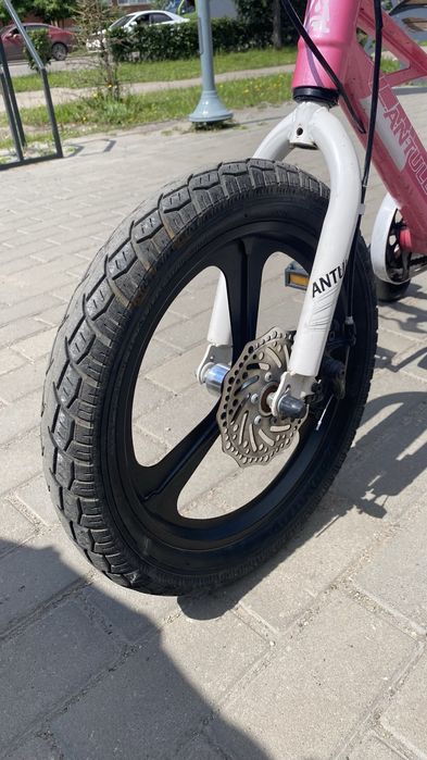 Детский велосипед, колеса 14 дюймов