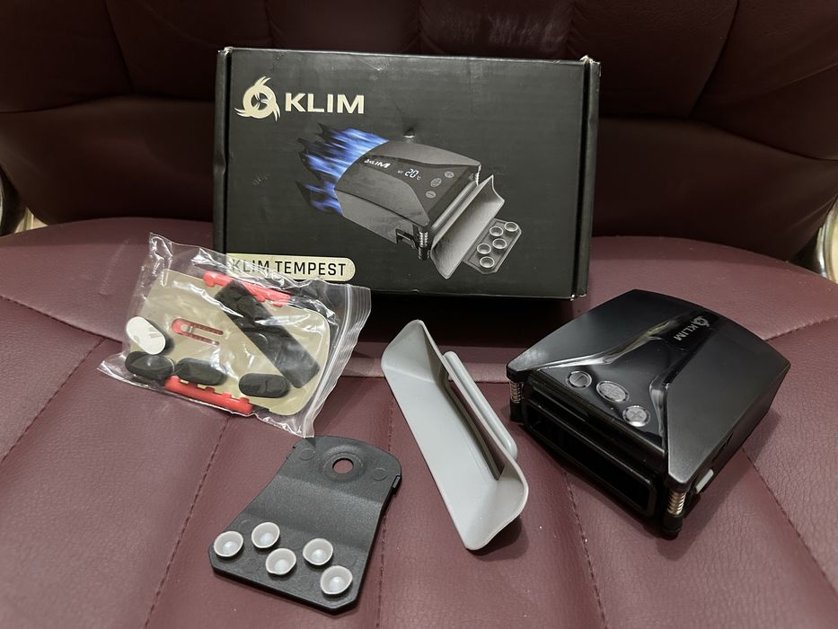 Охладител за лаптоп KLIM Tempest Преносим С Дисплей И Различни Режими