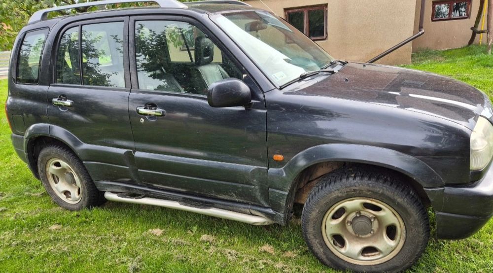 Vand suzuki grand vitara 2.0 benzina