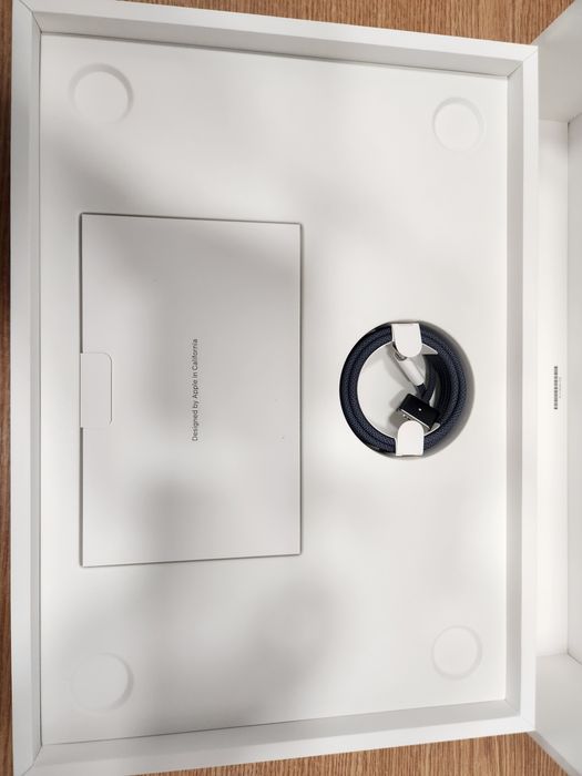 Hope Amanet P11-Macbook Air 13 2025/A3240/M4/ram 16gb/Ssd 512gb/Nou