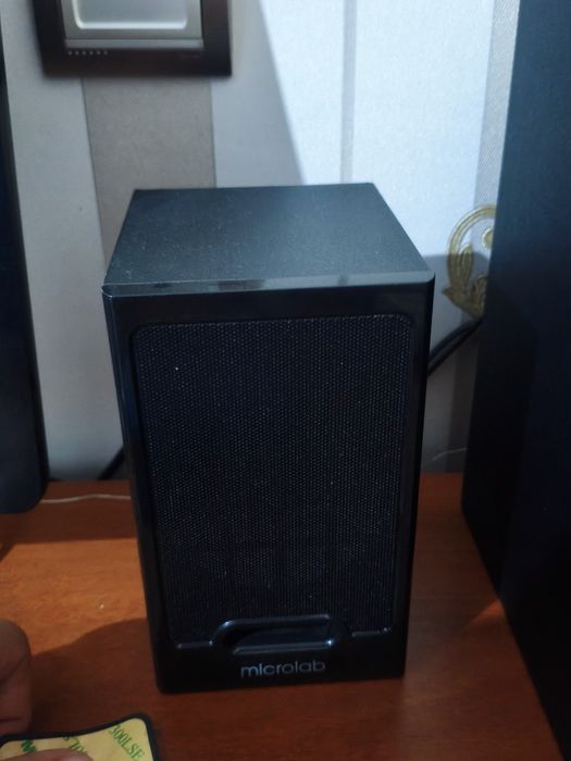 Продаётся колонка microlab