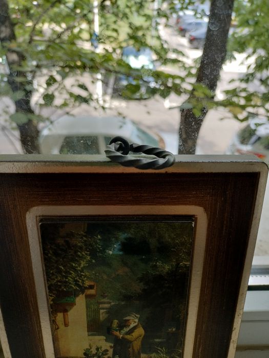 Vand 2 tablouri vechi