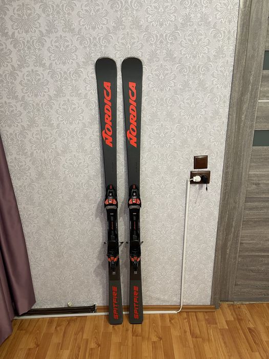 Schiuri  170 cm nordica spitfire dc88 pro