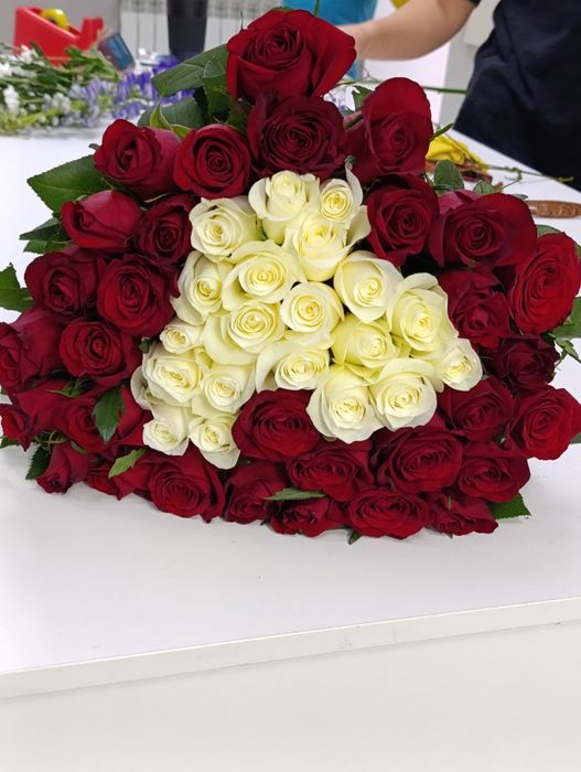 Букет из 15 роз (60см)