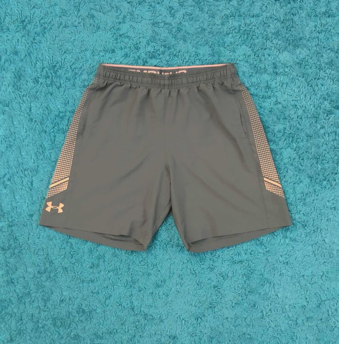 Pantaloni scurti Under Armour Grey