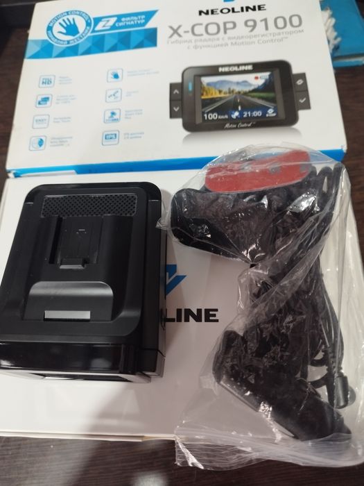 Видеорегистратор Neoline X-COP 9100