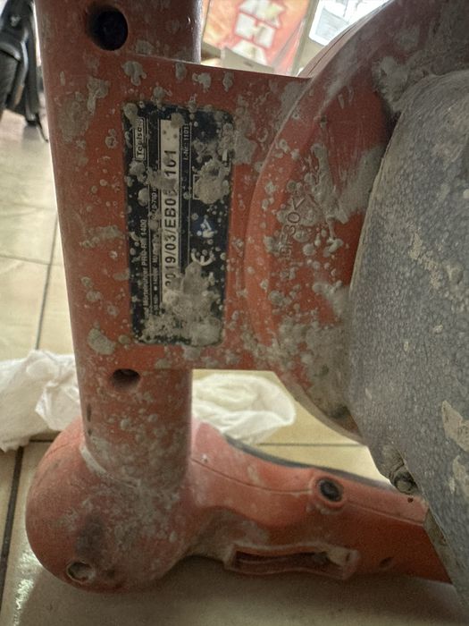 Миксер за строителни смеси