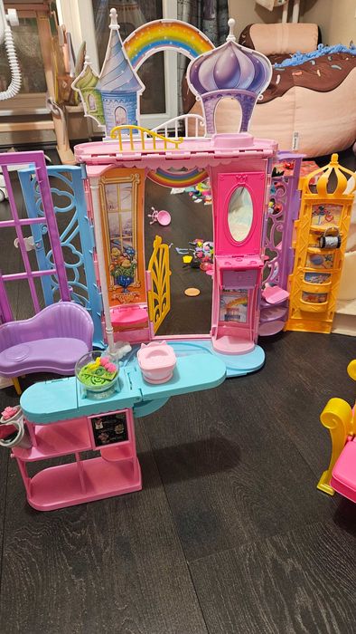 2 комплекта Barbie + 2 кукли