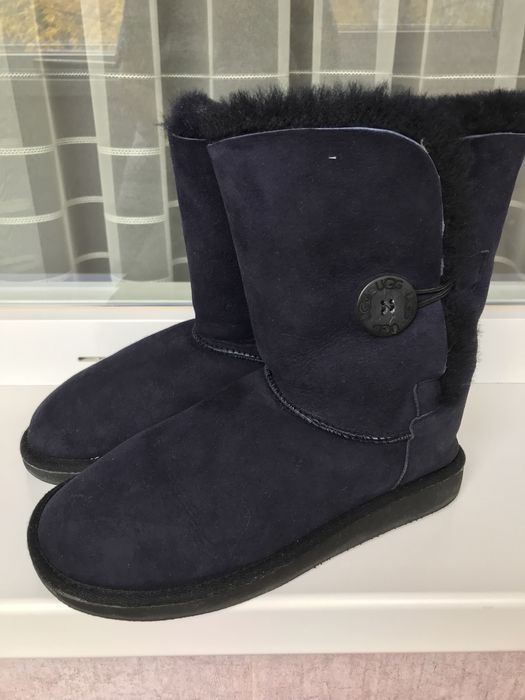 Рудный Продам угги р-р 40-41