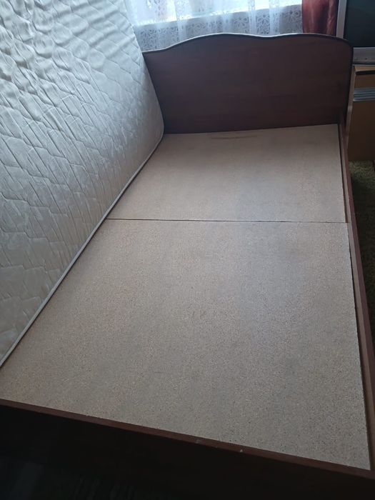 Продам кровать с комодом