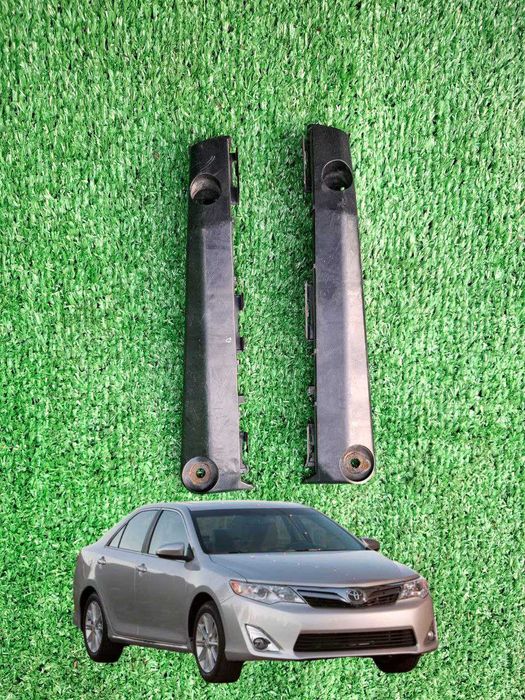 Крепление бампера Toyota / Lexus оригинал
