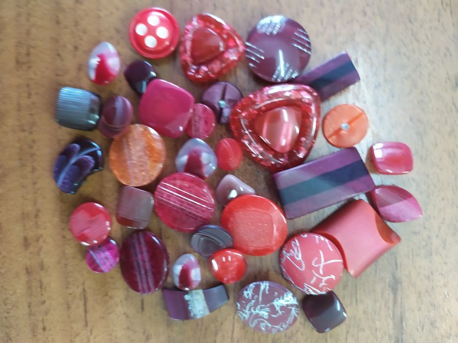 Продаю наборы пуговиц для творчества
