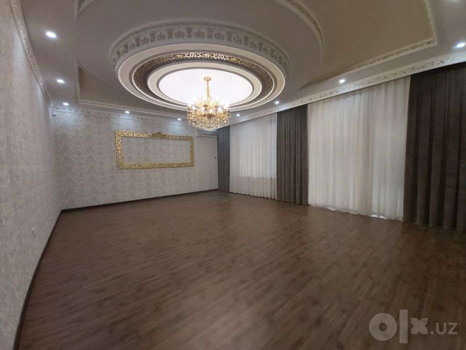 Сдаётся помещение 400м2 мукими 1 линня Яккасарай район