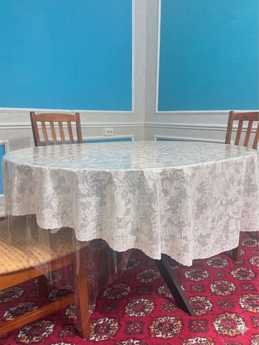 Продам стол обьеденный овальный