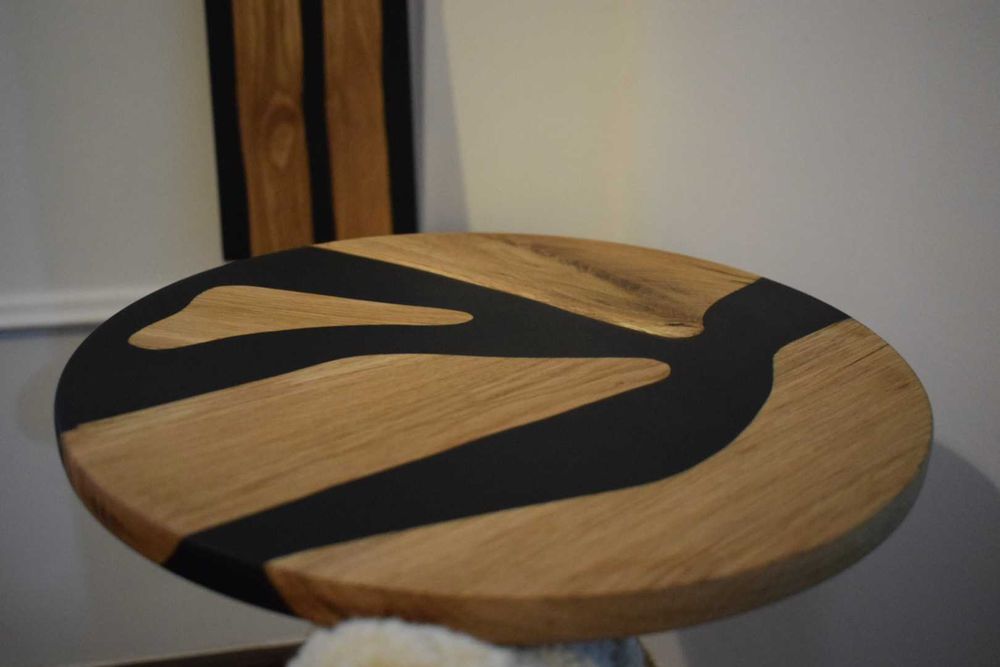 Platou din lemn de stejar si  rășină epoxidică