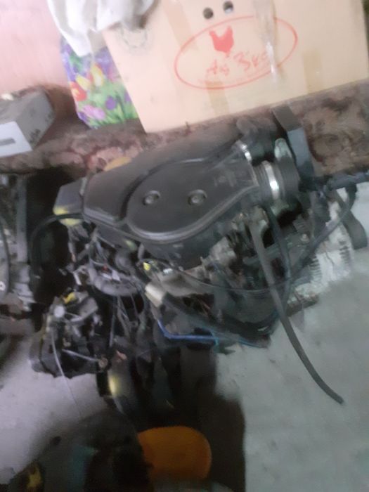 Продам двигателя, коробки, Моники,головки,постели,коленвал1.8
