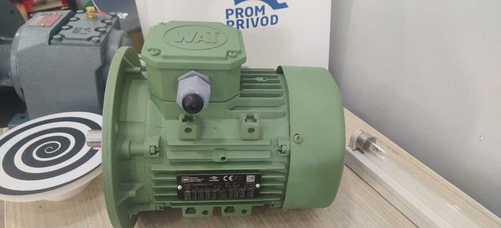ЭЛЕКТРОДВИГАТЕЛЬ Мотор WAT(Турция) 0,55 кВт,фланец,1500 об/мин 2 йил г