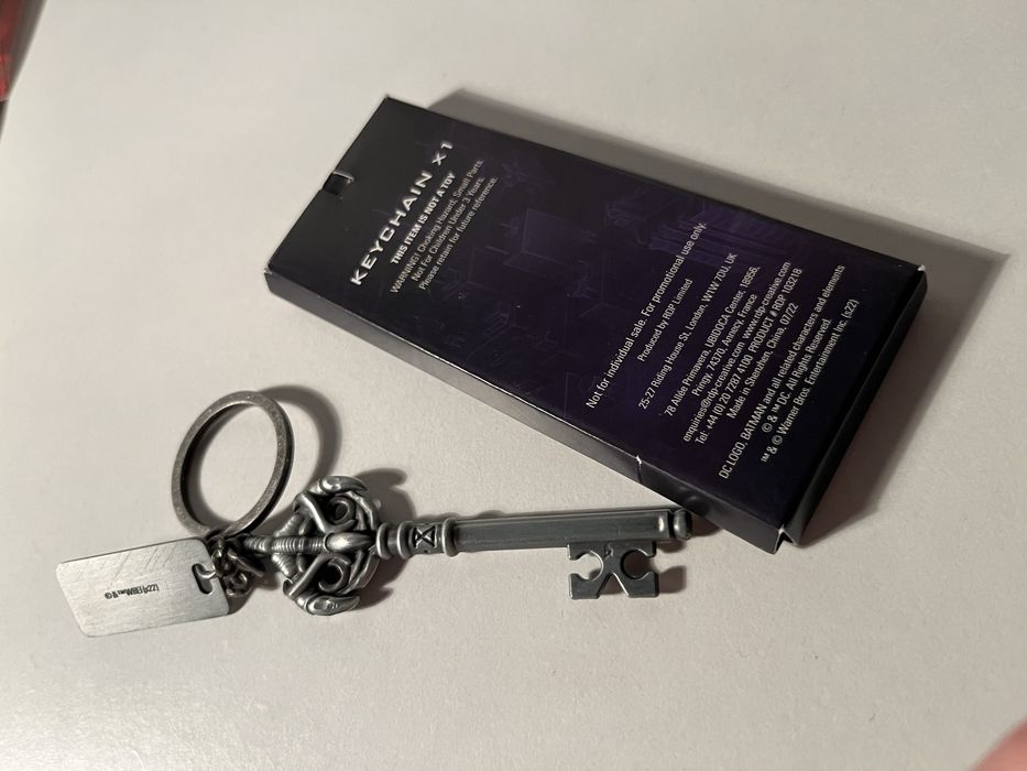 Колекционерски гейминг стоки - Gotham и Forspoken