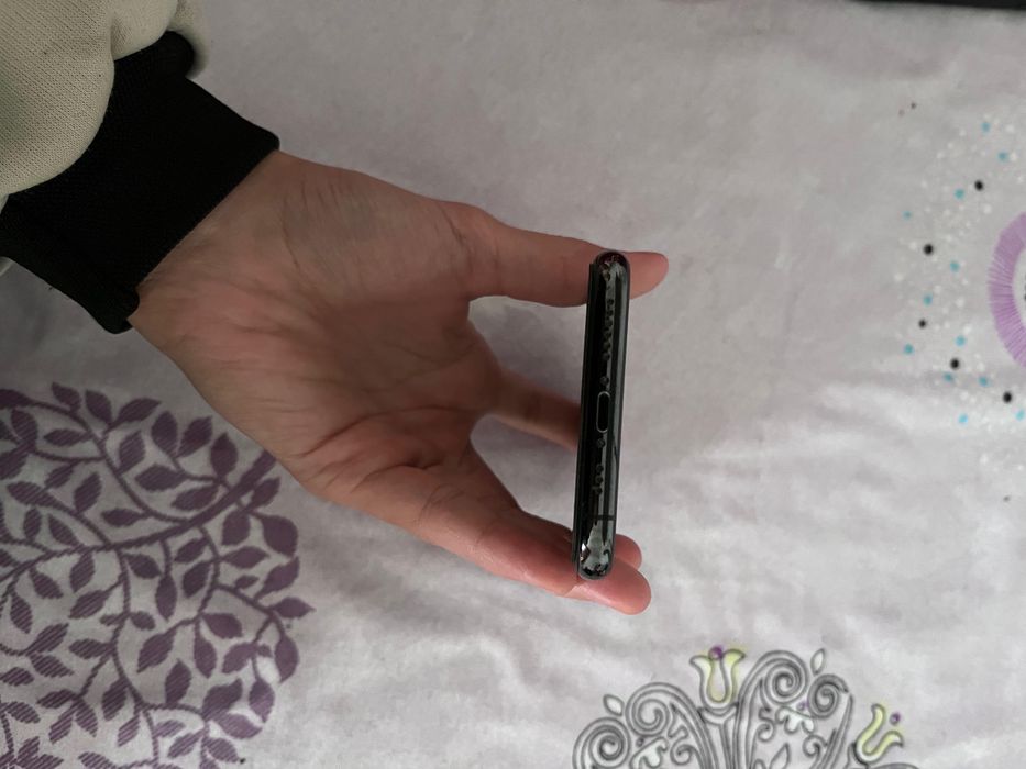 продается айфон 11про