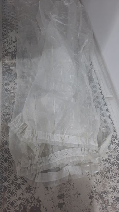 Занавеска сатылады.