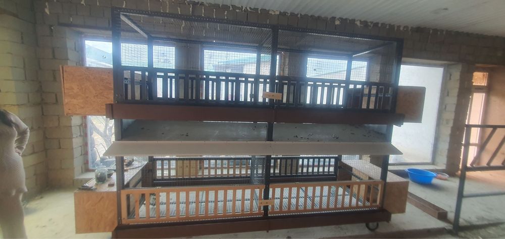 Курятник двух ярустный