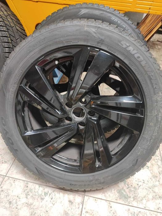 Vând roți complete VW Touareg