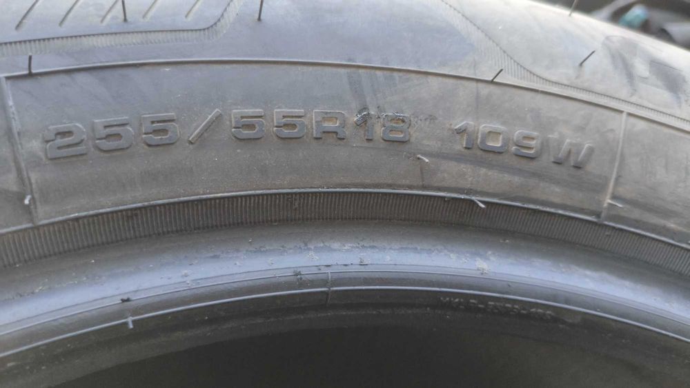 Гуми Goodyear Vector 4Seasons GEN-3 SUV ROF XL M+S 255/55 R18 109W DOT2022 Като нови