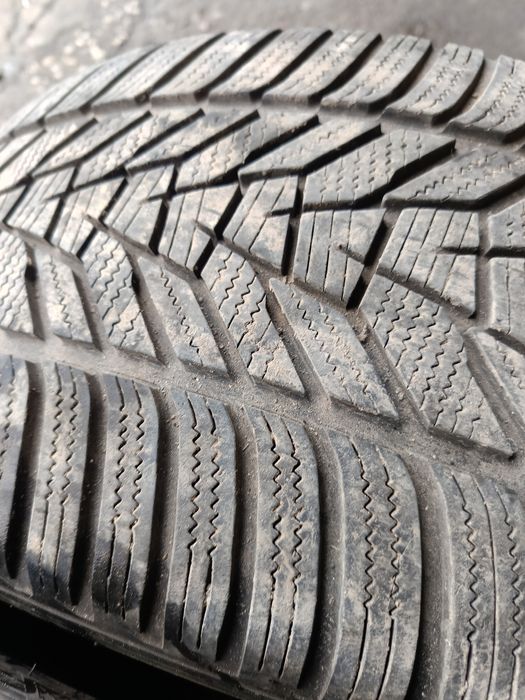 Зимни гуми -2022г.-21цола-275/35-1бр.-100лв." HANKOOK"