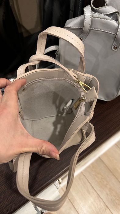 2 сумки бренда  Miniso