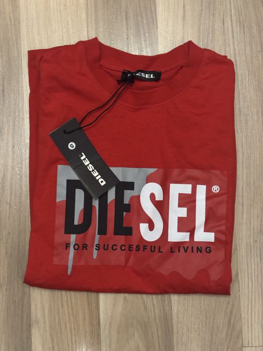 Тениска Diesel Червена и бяла