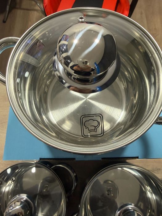 Комплект от 3 тенджери с 5 слойно капсуловано дъно