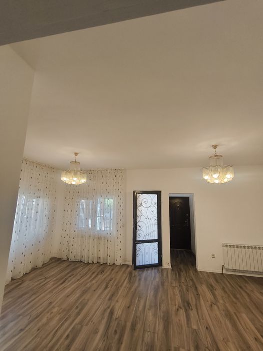 Casa sat Criva , varvorul de jos