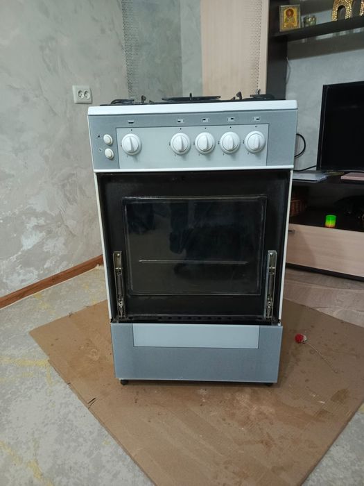 Продам газовую плиту.