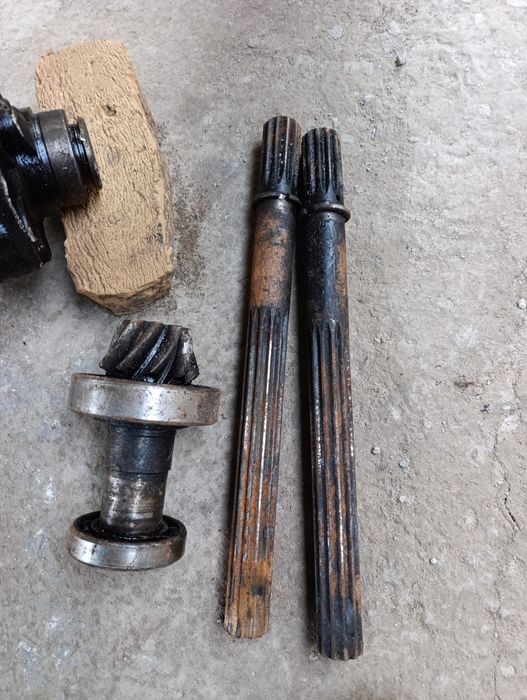 T-40 peredoʻk zapchastlari koʻp yurmagan yangidek