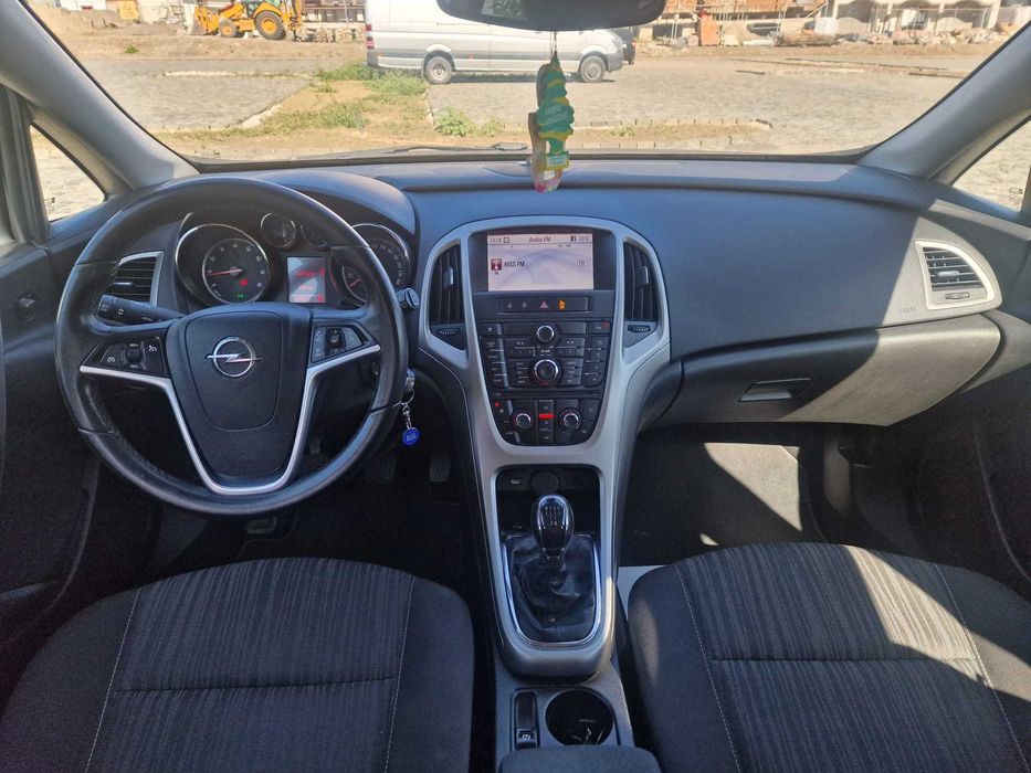 Opel Astra J - 1.6 Benzina - Euro 5 - inmatriculat 2026 - TOP