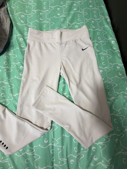 Клин на Nike.