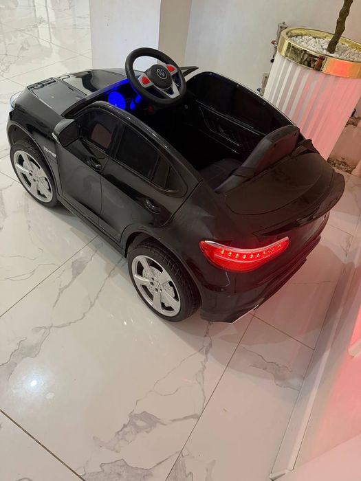 Plutli Moshina BMW