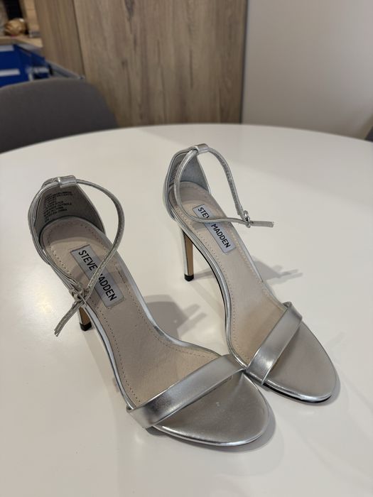 Чисто нови токчета Steve Madden