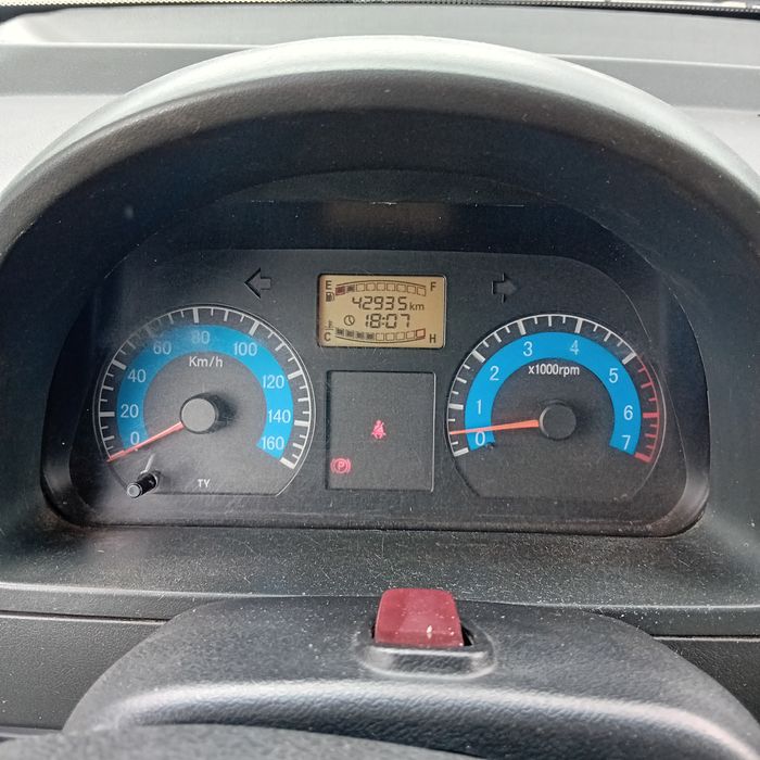 Vând autoutilitara basculabila