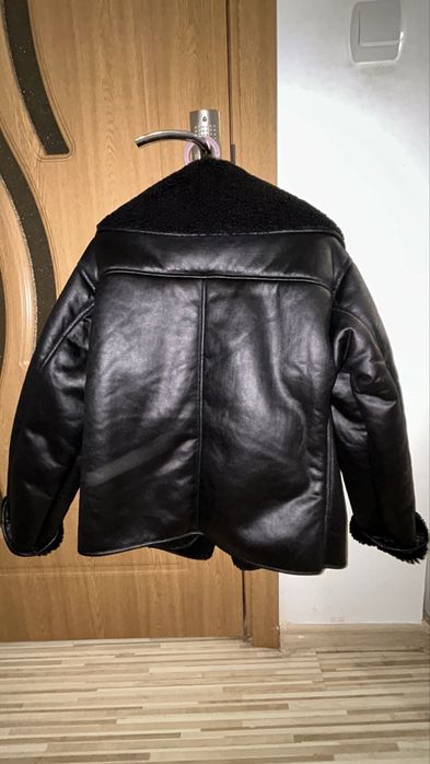 Дамско кожено яке с вълна