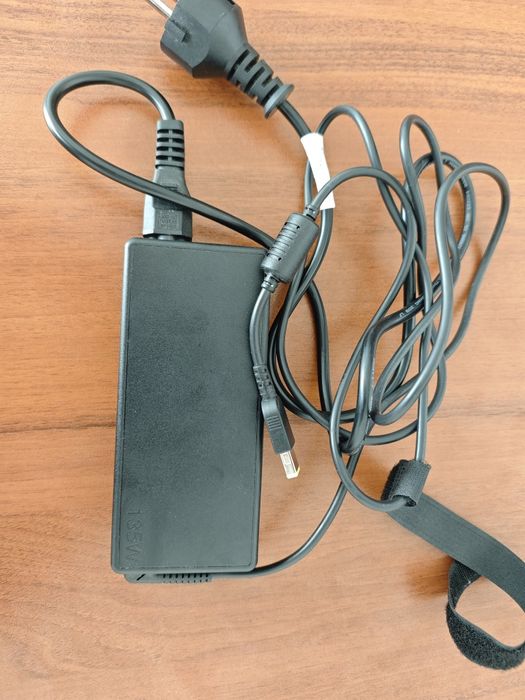 Зарядно / Адаптер Lenovo 135W