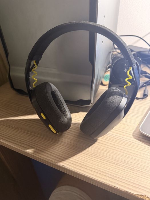 Casti logitech G435