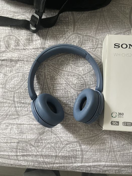 Нашуники sony голубые