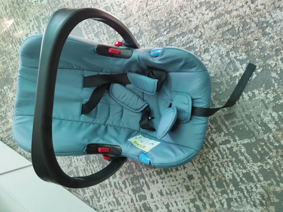 Столче за кола 0-13 кг