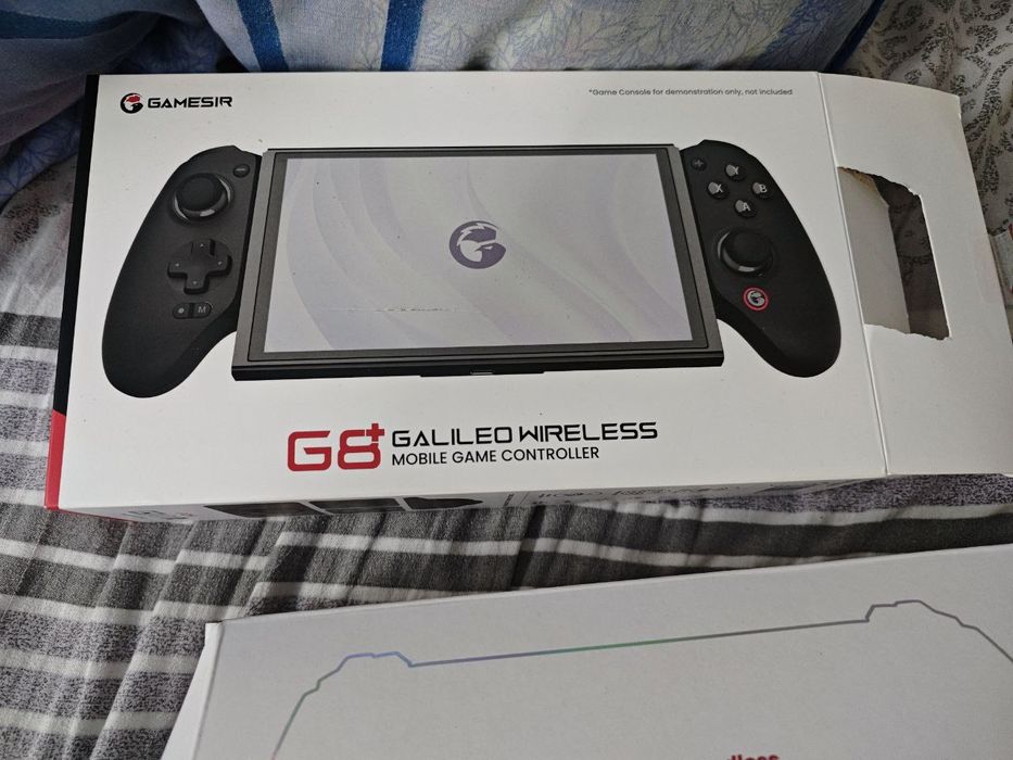 Продам контроллер GAMESIR G8+ телефон