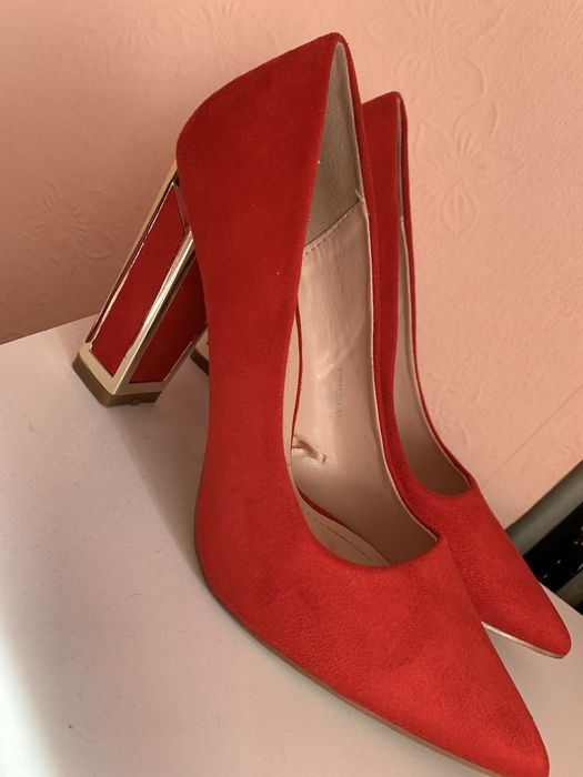 Дамски токчета на Tendenz