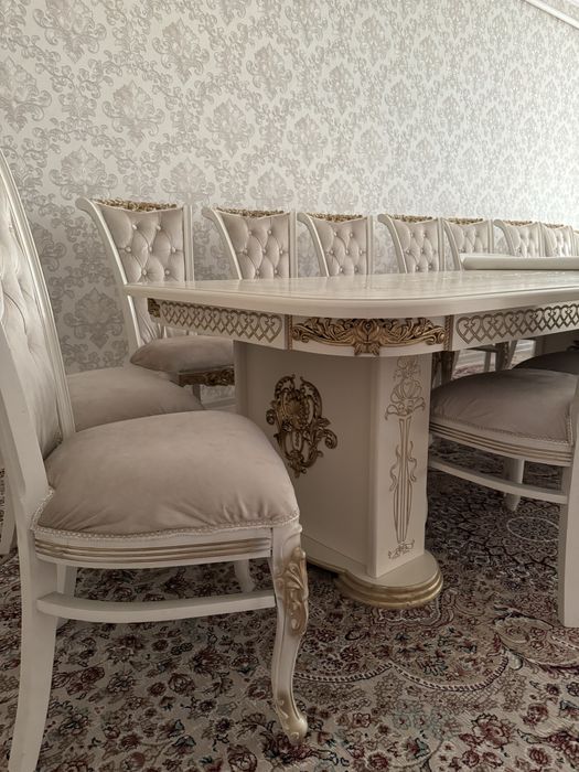 Стол стулья срочно продается