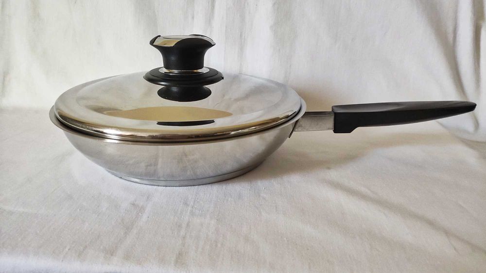 АМС масивен тиган от неръждаема стомана с термо капак